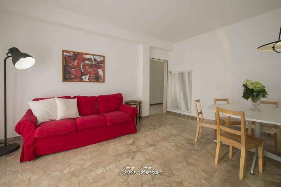 Villa Casa Vacanze Gli Ulivi Del Lago à Sale Marasino Extérieur photo